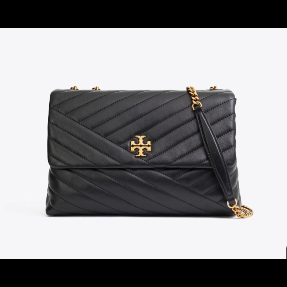 Brand new bag comes with tag and dust bag and shopping bag